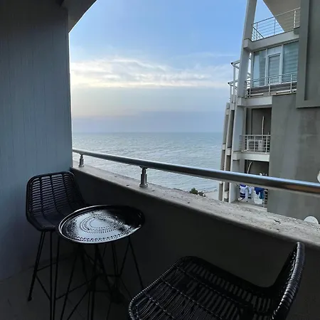 Apartment Currila *